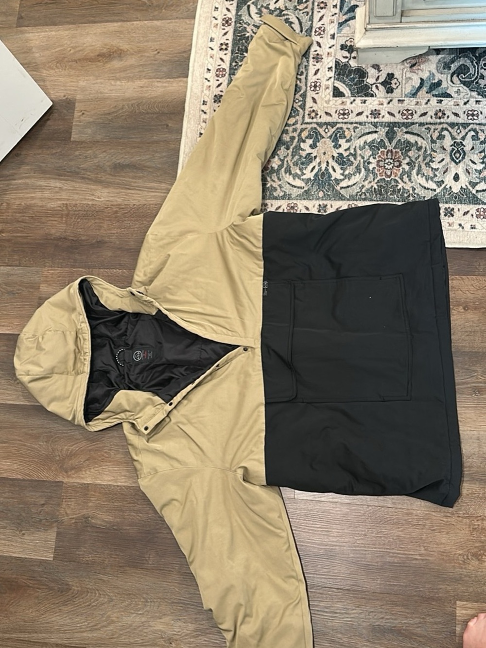 Wrangler Two-Tone Hooded Pullover Jacket in Tan and Black